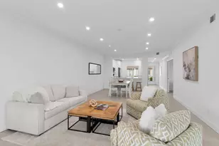 700 Saratoga Cir, Naples, FL 34104 - Photo 9