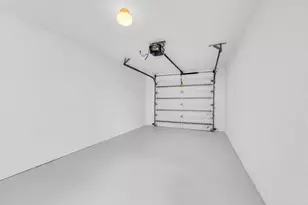 700 Saratoga Cir, Naples, FL 34104 - Photo 5