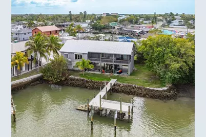 230 Harbor Place N, Goodland, FL 34140 - Photo 3