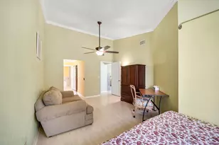 628 Woodshire Ln, Naples, FL 34105 - Photo 17