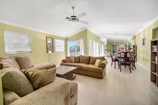628 Woodshire Ln, Naples, FL 34105 - Photo 5