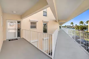 816 W Elkcam Cir, Marco Island, FL 34145 - Photo 31