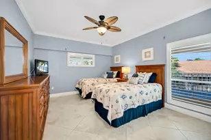 816 W Elkcam Cir, Marco Island, FL 34145 - Photo 21