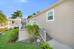 1113 Diamond Lake Cir, Naples, FL 34114 - Photo 31