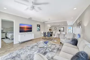 816 W Elkcam Cir, Marco Island, FL 34145 - Photo 3