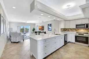 816 W Elkcam Cir, Marco Island, FL 34145 - Photo 5