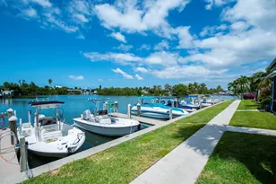 330 Kon Tiki Dr, Naples, FL 34113 - Photo 21