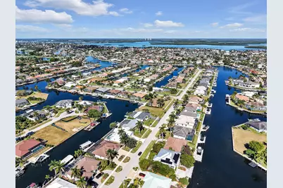 84 Gulfport Court, Marco Island, FL 34145 - Photo 41
