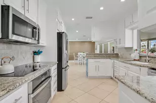 84 Gulfport Ct, Marco Island, FL 34145 - Photo 13