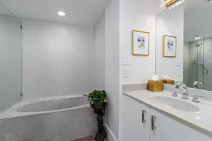 990 Cape Marco Dr, Marco Island, FL 34145 - Photo 25