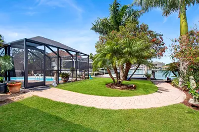 134 Capri Boulevard, Naples, FL 34113 - Photo 7