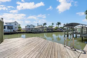 566 Coconut Ave, Goodland, FL 34140 - Photo 27