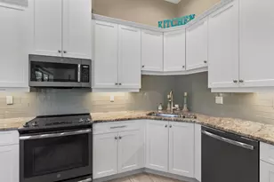 724 Seagrape Dr, Marco Island, FL 34145 - Photo 17