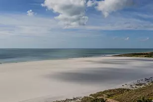 140 Seaview Ct, Marco Island, FL 34145 - Photo 5