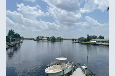 121 Newport Drive, Naples, FL 34114 - Photo 3