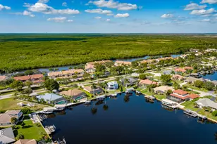 121 Newport Dr, Naples, FL 34114 - Photo 11