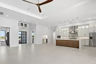 18433 Royal Hammock Blvd, Naples, FL 34114 - Photo 15