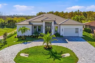 18433 Royal Hammock Blvd, Naples, FL 34114 - Photo 9