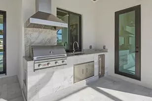 18433 Royal Hammock Blvd, Naples, FL 34114 - Photo 29