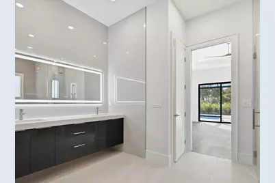 18433 Royal Hammock Boulevard, Naples, FL 34114 - Photo 33