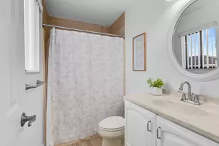 835 W Elkcam Cir, Marco Island, FL 34145 - Photo 15