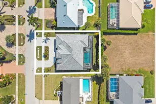 872 Swan Dr, Marco Island, FL 34145 - Photo 45