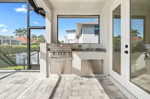 872 Swan Dr, Marco Island, FL 34145 - Photo 33