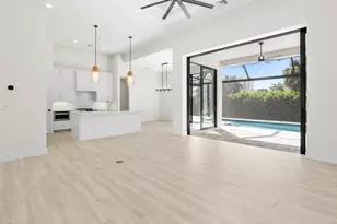 872 Swan Dr, Marco Island, FL 34145 - Photo 5