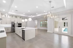 1086 Michigan Ave, Naples, FL 34103 - Photo 9