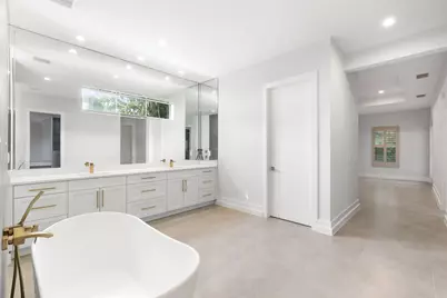 1086 Michigan Avenue, Naples, FL 34103 - Photo 19