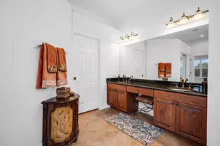 8264 Potomac Ln, Naples, FL 34104 - Photo 27