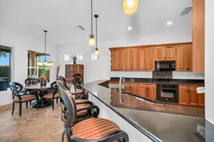 8264 Potomac Ln, Naples, FL 34104 - Photo 17