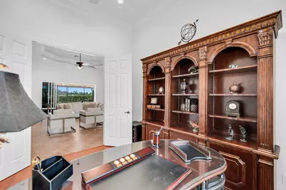 8264 Potomac Lane, Naples, FL 34104 - Photo 9