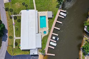 41 Sonderhen Dr, Naples, FL 34114 - Photo 23