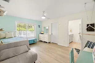 4523 Robin Ave, Naples, FL 34104 - Photo 5