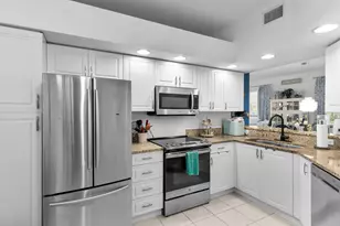 350 Newport Dr, Naples, FL 34114 - Photo 9