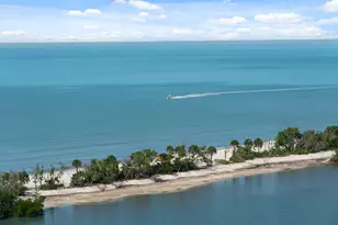 60 Seagate Dr, Naples, FL 34103 - Photo 37