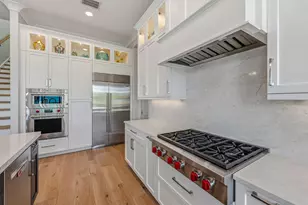 478 Kendall Dr, Marco Island, FL 34145 - Photo 9