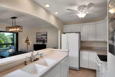 513 Seaview Court #P3, Marco Island, FL 34145 - Photo 9