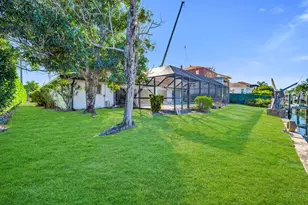 2170 Snook Dr, Naples, FL 34102 - Photo 5