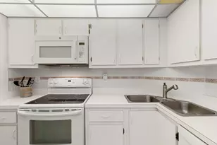 440 Seaview Ct, Marco Island, FL 34145 - Photo 15