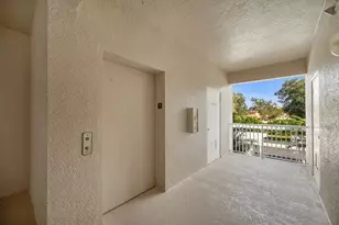 2740 Cypress Trace Cir, Naples, FL 34119 - Photo 31