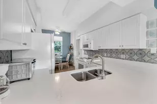 2740 Cypress Trace Cir, Naples, FL 34119 - Photo 11