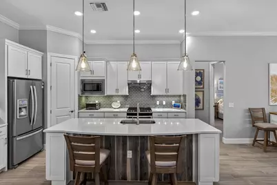 2723 Aviamar Circle, Naples, FL 34114 - Photo 3