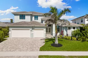 782 Saturn Ct, Marco Island, FL 34145 - Photo 1