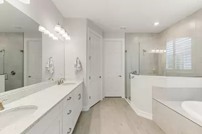 387 Grace Bay Lane, Naples, FL 34114 - Photo 15