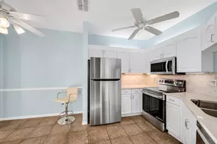 3755 Fieldstone Blvd, Naples, FL 34109 - Photo 3