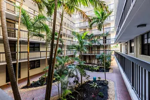 651 Seaview Ct, Marco Island, FL 34145 - Photo 17