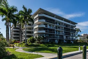 651 Seaview Ct, Marco Island, FL 34145 - Photo 23