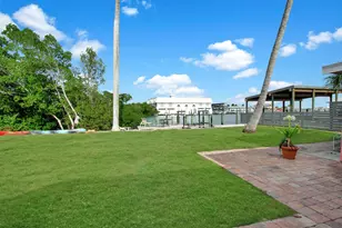 101 Pago Pago Dr E, Naples, FL 34113 - Photo 5